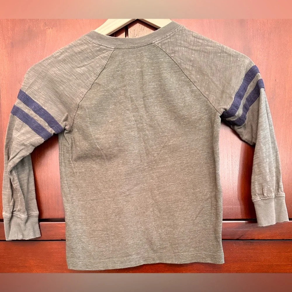 KIDS Osh Kosh B’Gosh Olive Green Long Sleeve Henley Shirt - SIZE 5